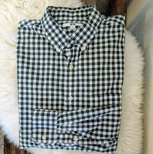 Uniqlo green and white gingham broadcloth shirt